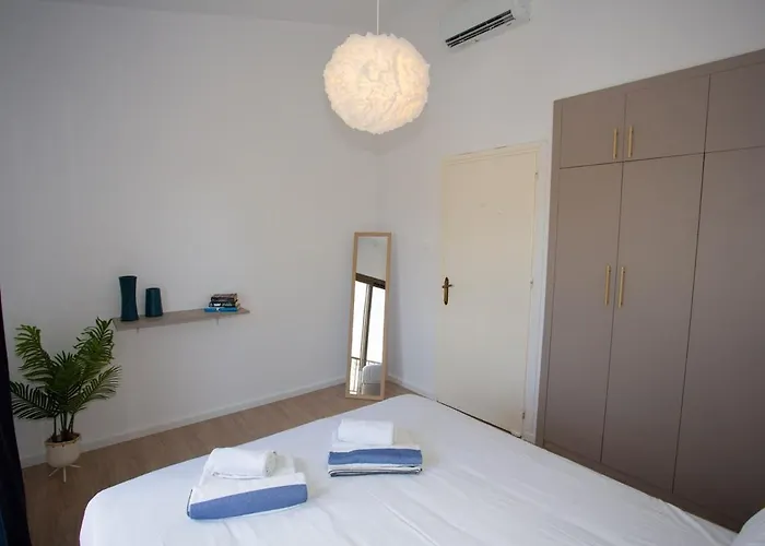 Estea Melina's Summer Townhouse * Paphos